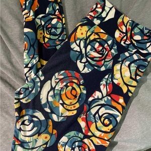 LuLaRoe Tall and Curvy leggings
